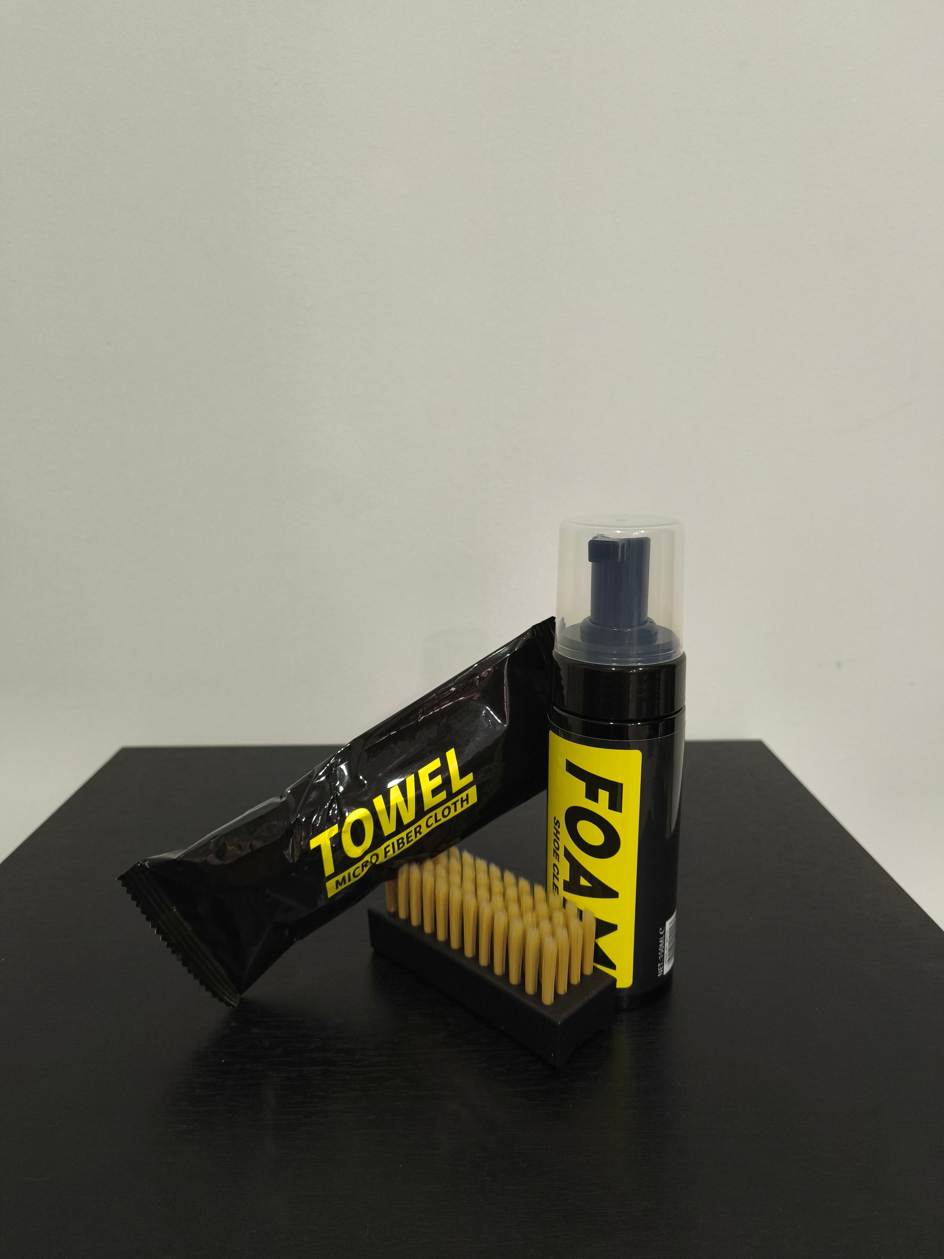 Kit Limpieza Zapatilla Espuma Blanquea